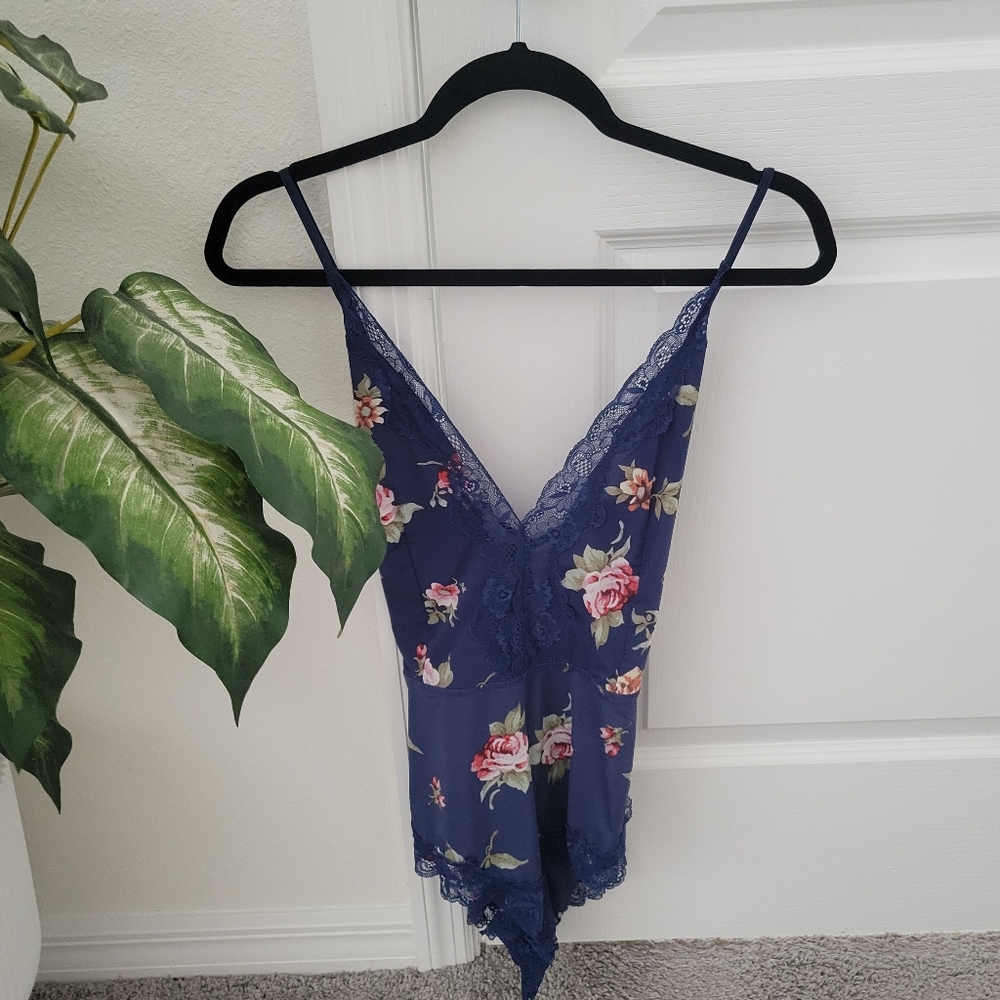 🦋OH LA LA CHERI ROMPER WITH LACE DETAILS SIZE L/XL